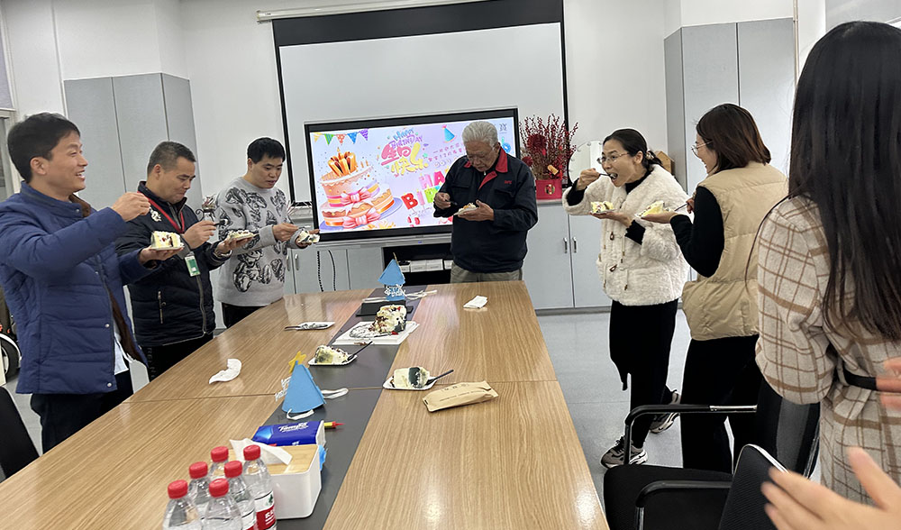 員工生日會！